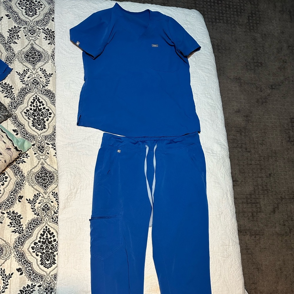 Figs royal blue jogger scrub set